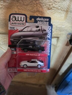 Auto World 2 pack - 1995 Ford Probe GT & 1985 Ford Mustang SVO
